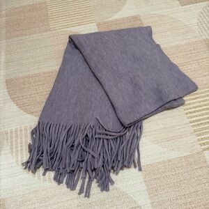 Steve Madden Lavender Purple Soft Cozy Oversized Fringe Scarf EUC